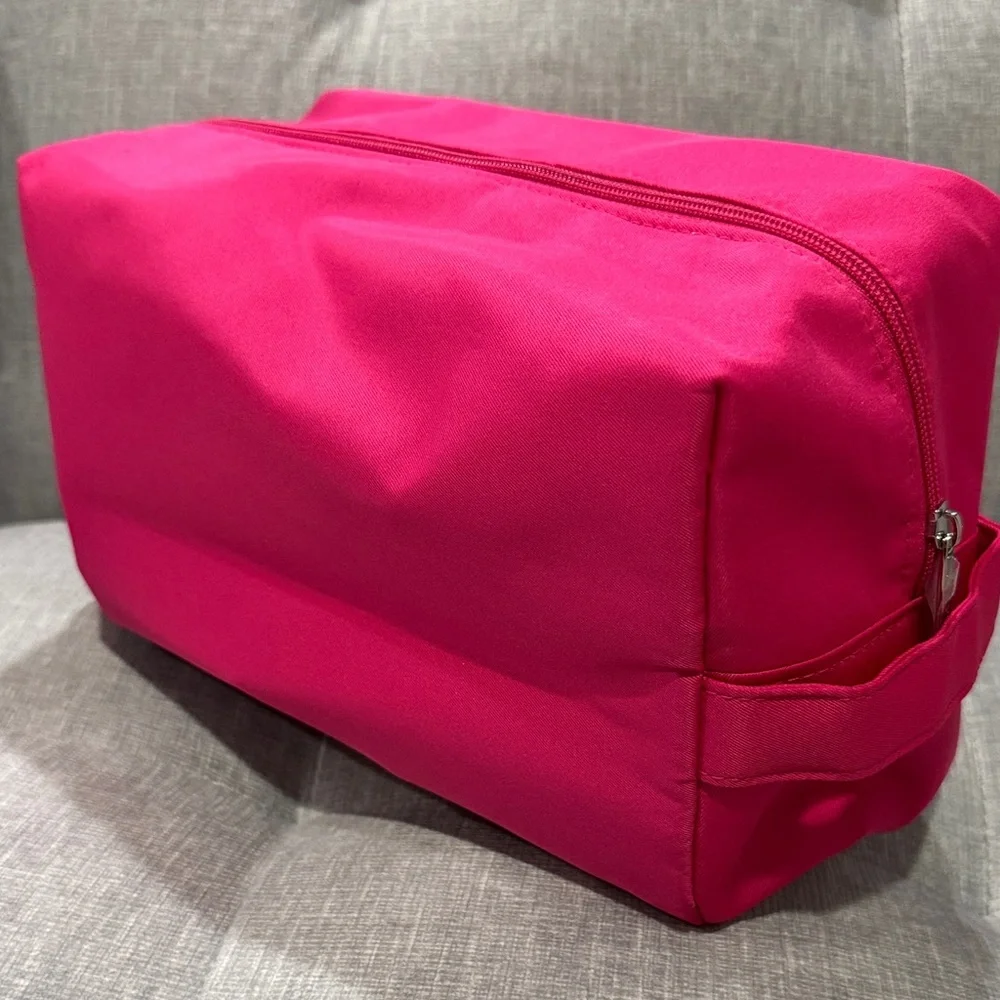 Clinique Pink and Floral Cosmetic Bag Set - Picture 6 of 6